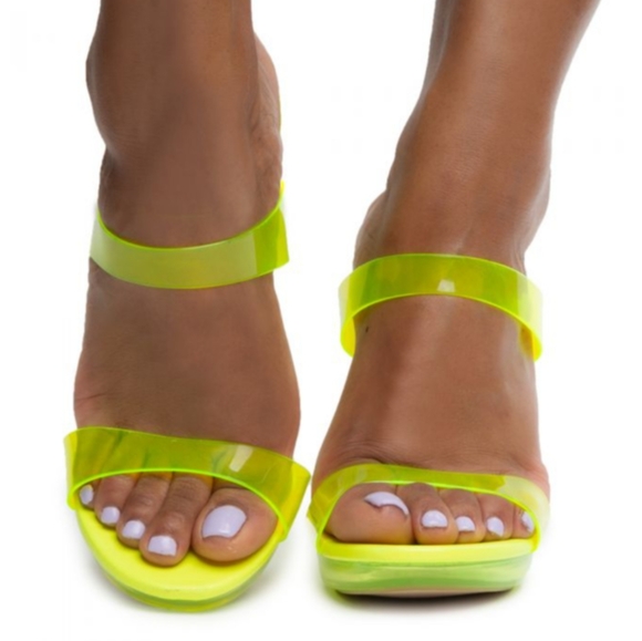 SODA BALI CLEAR NEON YELLOW STRAPS BLOCK HEEL SANDALS - Picture 4 of 5